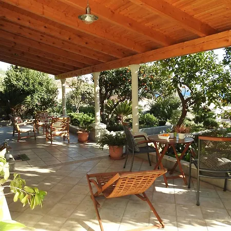Apartman By The Sea Viganj, Peljesac - 16259 *